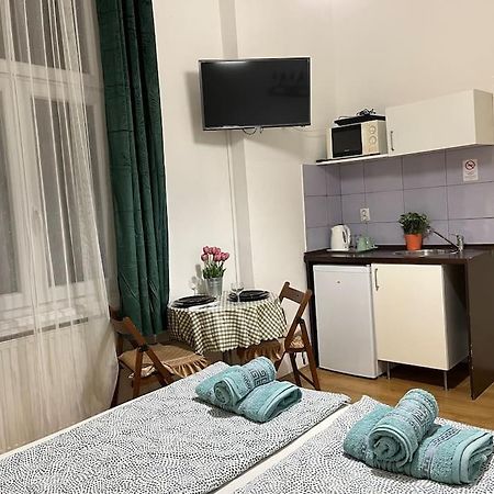 2# Sunflower Cozy Apartment Βουδαπέστη Εξωτερικό φωτογραφία