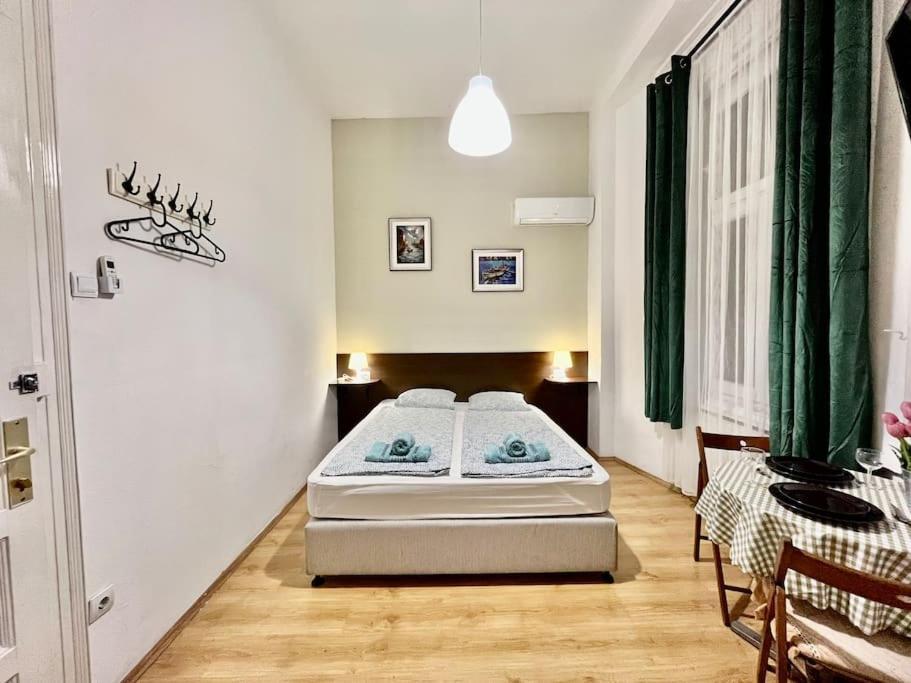 2# Sunflower Cozy Apartment Βουδαπέστη Εξωτερικό φωτογραφία